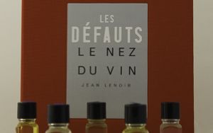 Le Nez du Vin Jean Lenoir Les Dfauts du Vin 12 Armes