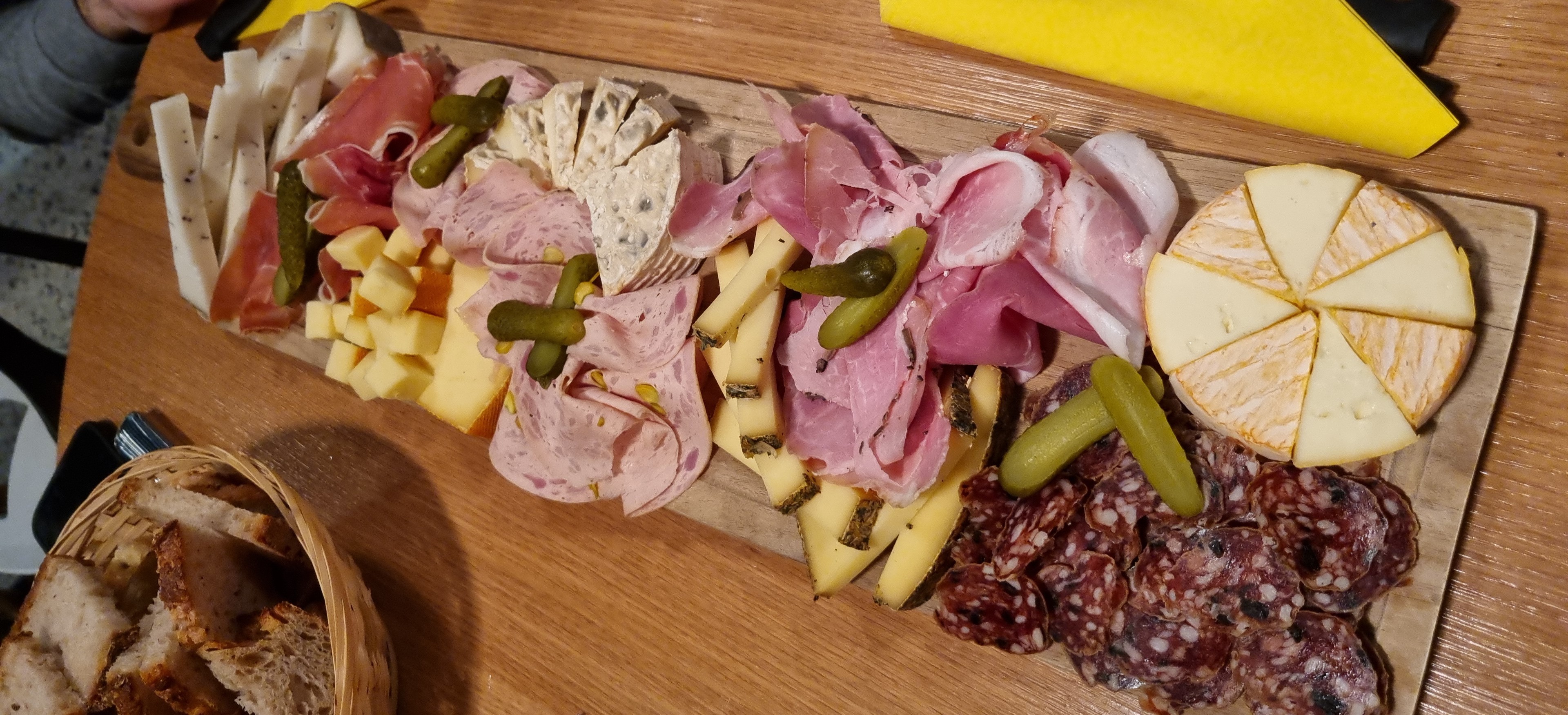 Le Beaujolais, bien plus que le Nouveau :  la Dcouverte de ses Crus dException